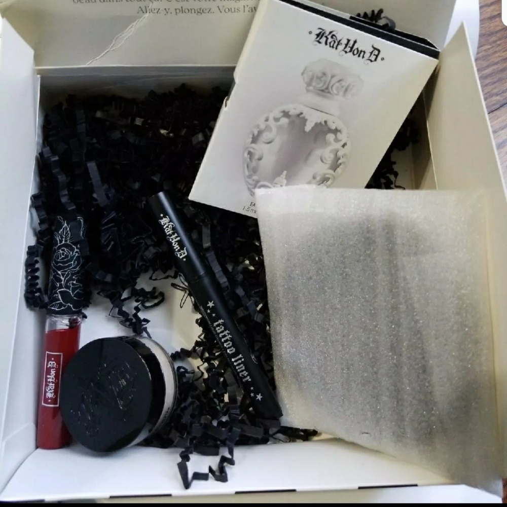 Kat Von D Beauty Insider Set